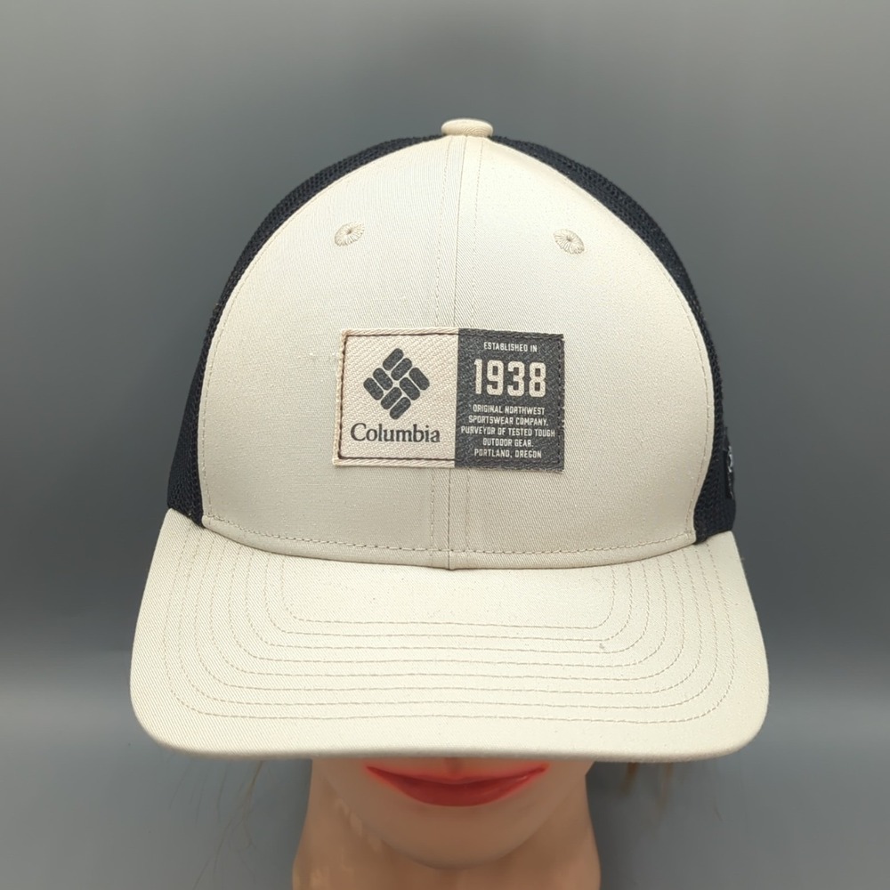 Columbia Sportswear Est 1938 CSC Trucker Snapback Cream Black Mesh Hat Cap